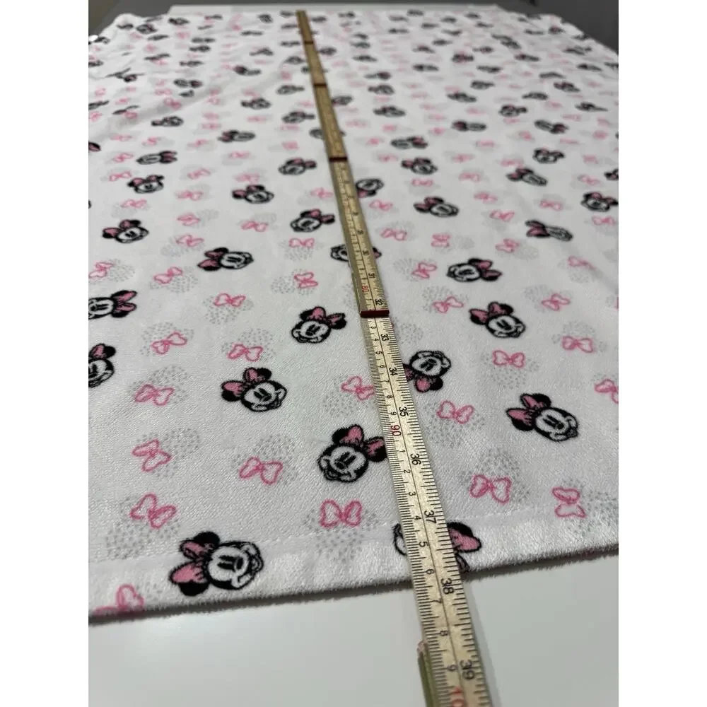 Disney Baby‎ Minnie Mouse Blanket 30” X 37.5” Pink & White